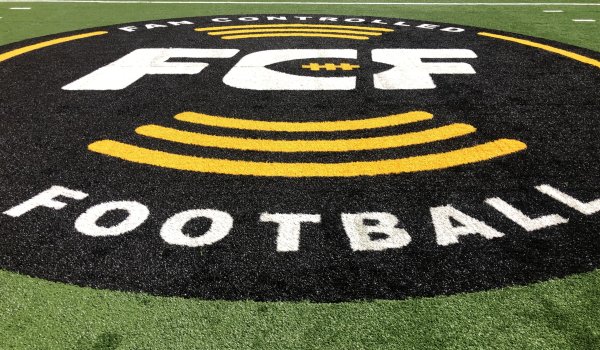 <strong>FAN CONTROLLED FOOTBALL</strong>